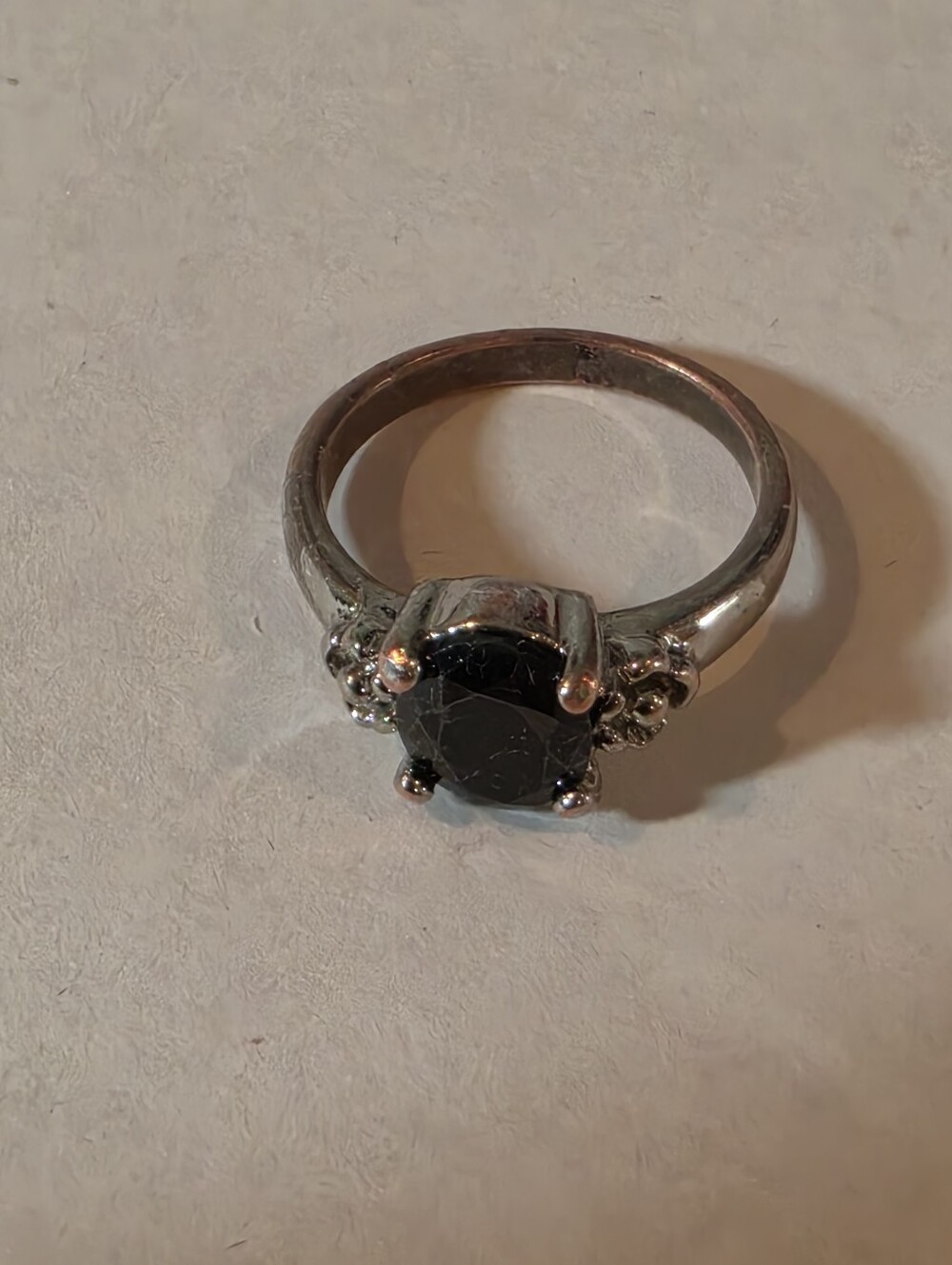 Silver Tone Black Stone Fashion Ring Approx 19mm